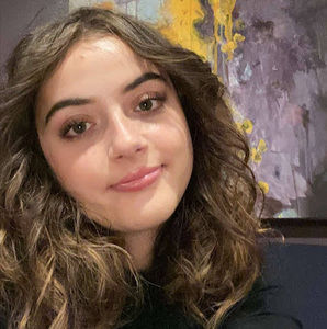 Meet your Posher, Carly